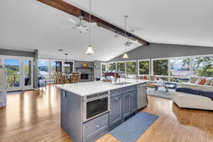 Open floor plan, vaulted ceilings