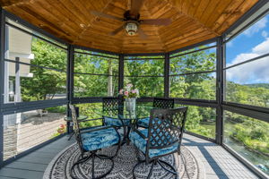 Cabana with lakefront views