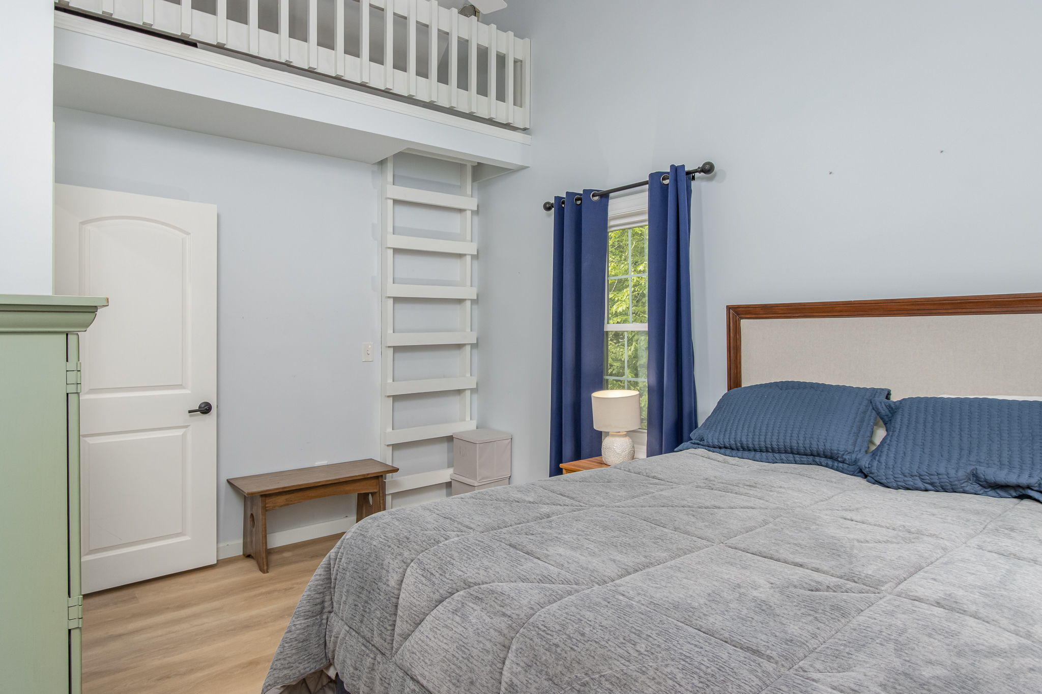 Bedroom2-3