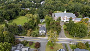  Photo 40