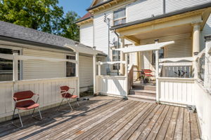 LICENSED PATIO/DECK