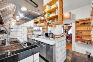 COMMERCIAL KITCHEN