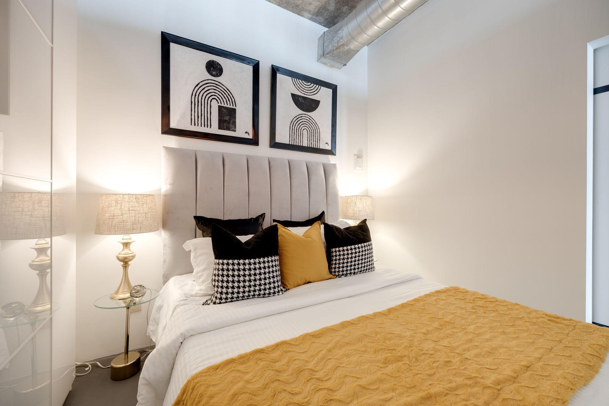 Toronto property showcase — delivered property photograph 17