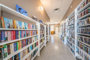 26-Clubhouse Library