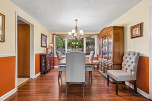 Donald Pl-S2410-029.jpg