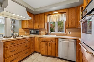 Donald Pl-S2410-037.jpg