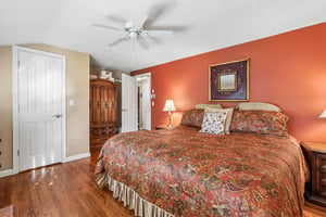 Donald Pl-S2410-045.jpg
