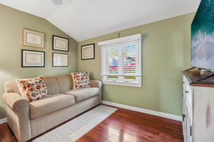 Donald Pl-S2410-052.jpg