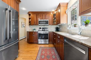 29 Edmands Rd, North Andover, MA 01845, USA Photo 30