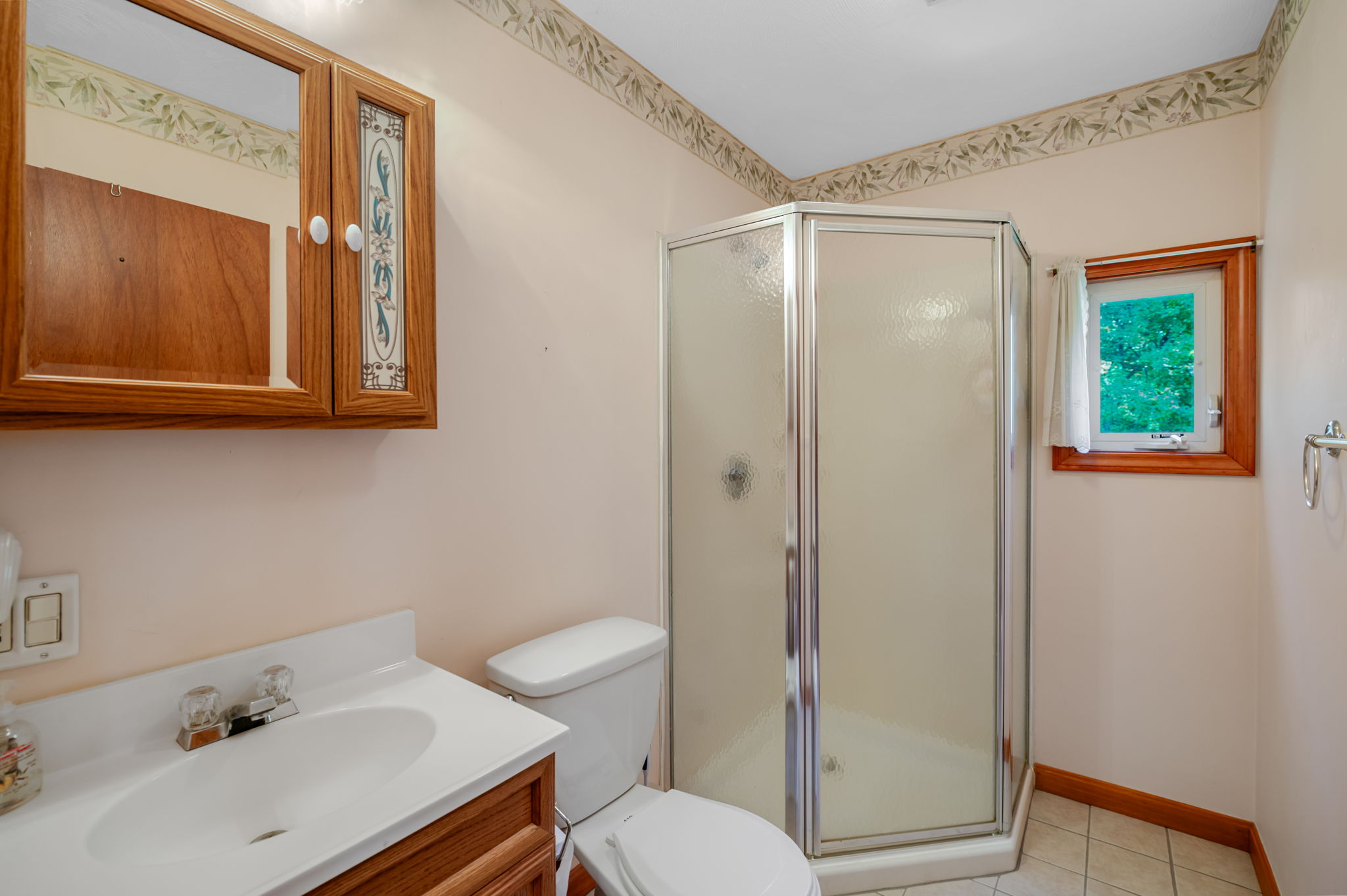 2nd Floor Bathroom
