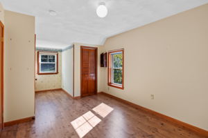 Bedroom 2 (2nd floor)