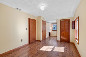Bedroom 2 (2nd floor)