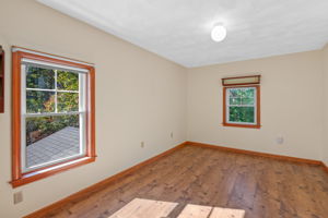 Bedroom 2 (2nd floor)