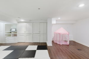  Photo 34