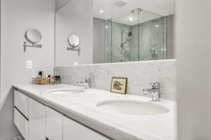 Carrera Marble counters