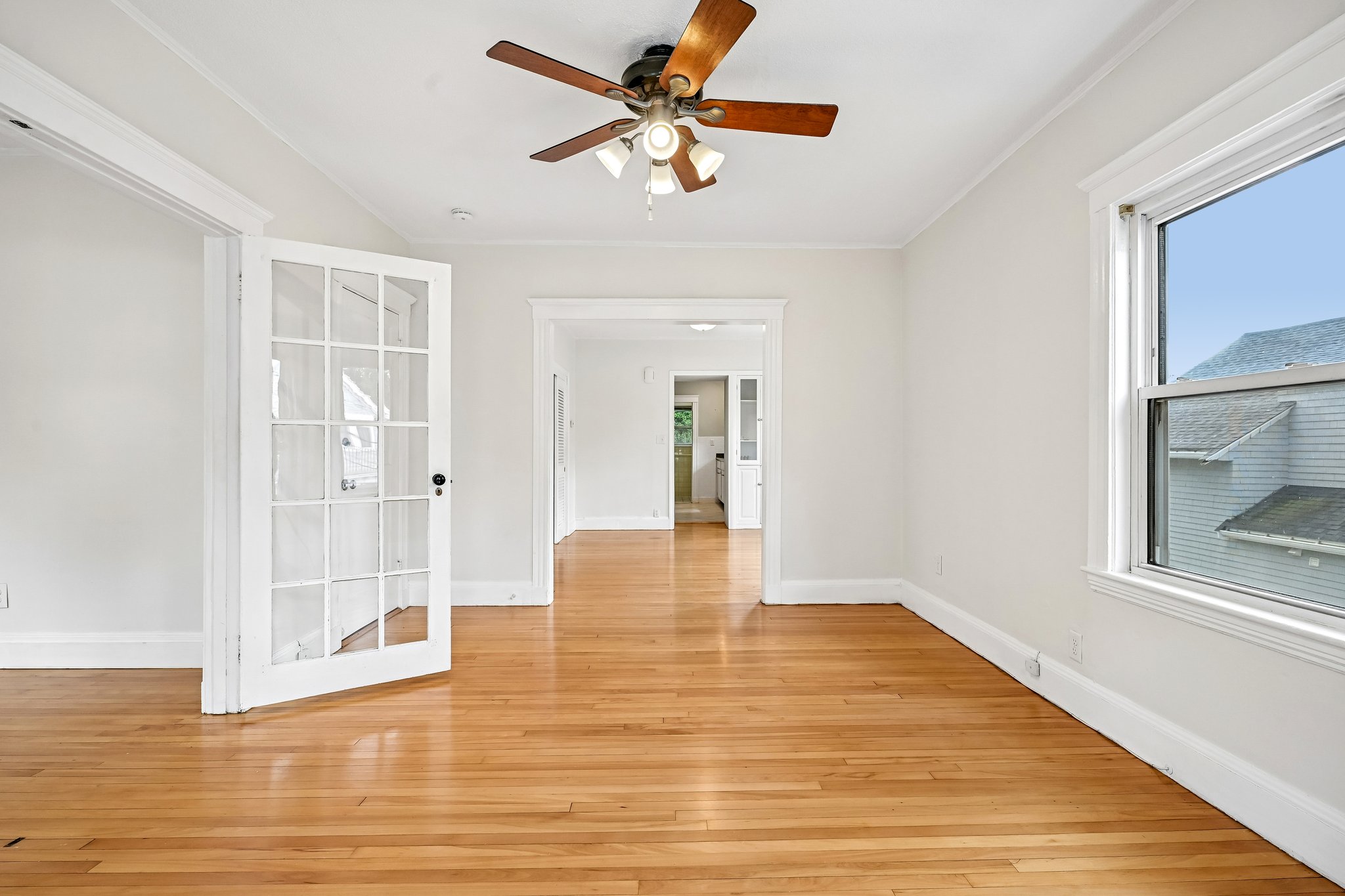 Grafton St 2-S2409-009.jpg