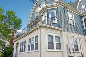 Grafton St 2-S2409-002.jpg