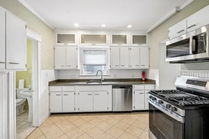 Grafton St 2-S2409-019.jpg