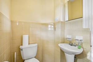 Grafton St 2-S2409-023.jpg