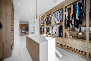  Photo 64