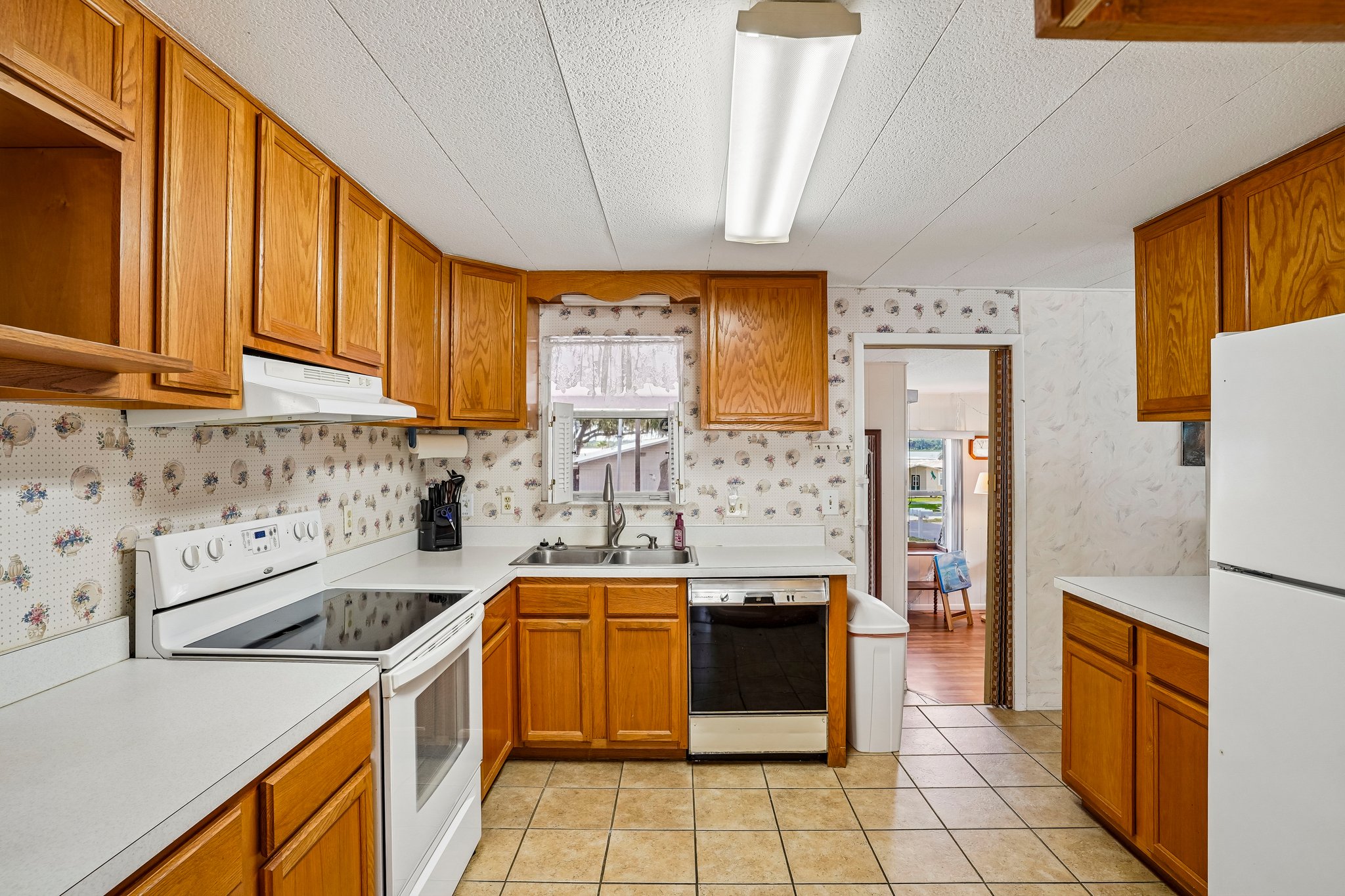 Harbor Oaks Dr-S2706-013.jpg
