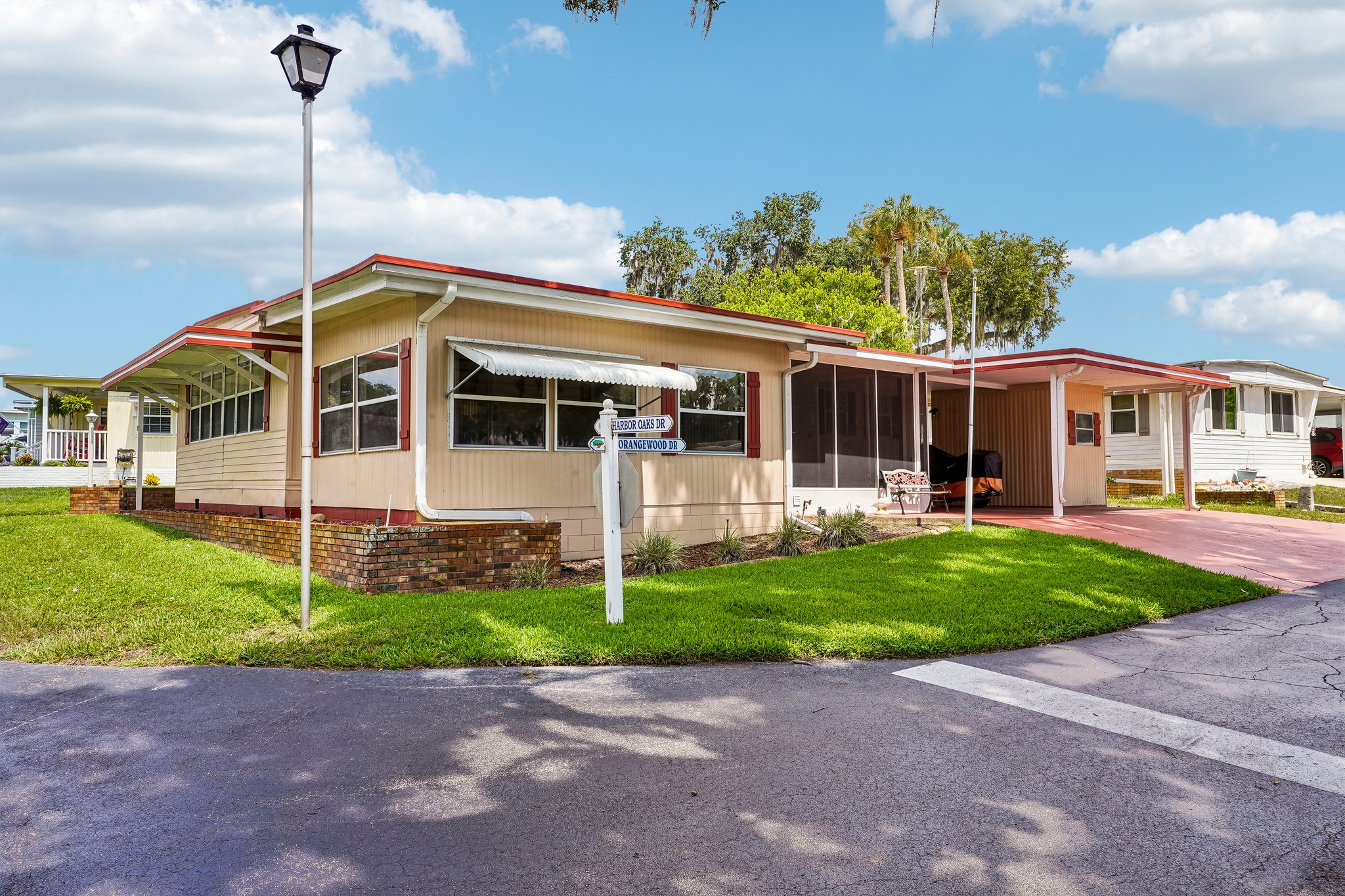 Harbor Oaks Dr-S2706-037.jpg