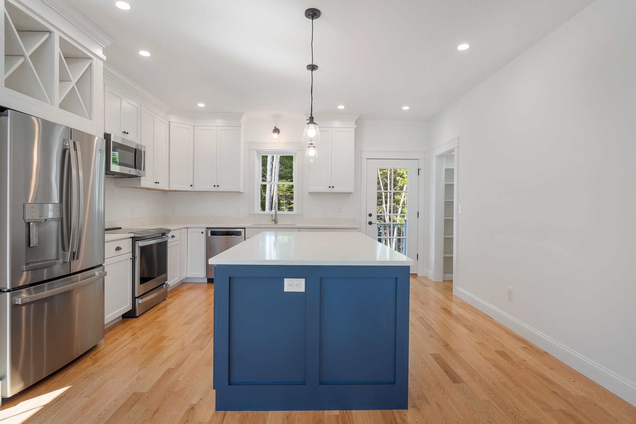 29 Holbrook Farms Way, Scarborough, ME 04074 Structure Media