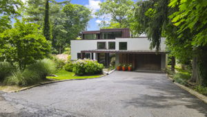  Photo 0