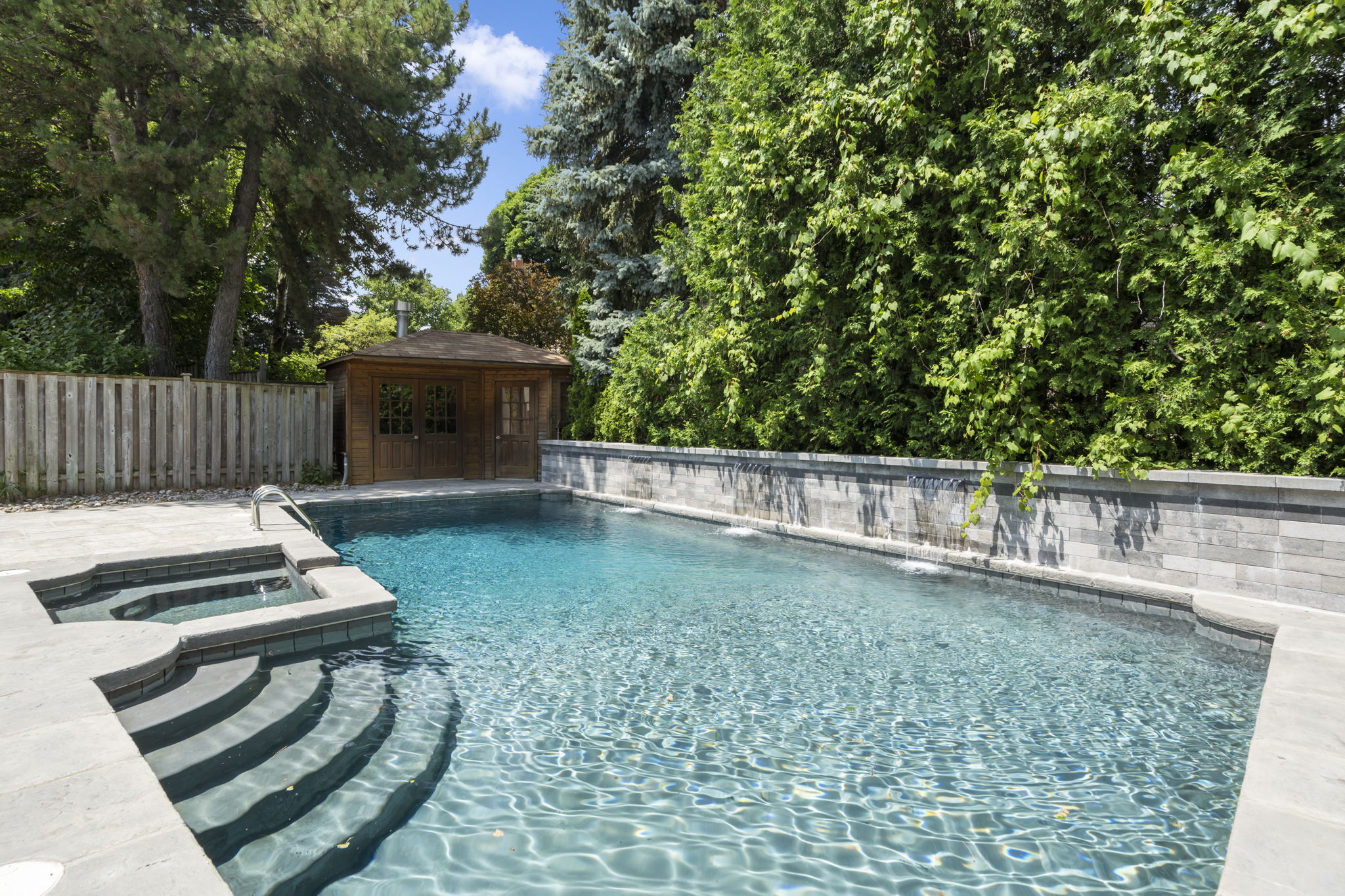29 Junewood Crescent Toronto, ON M2L 2C3