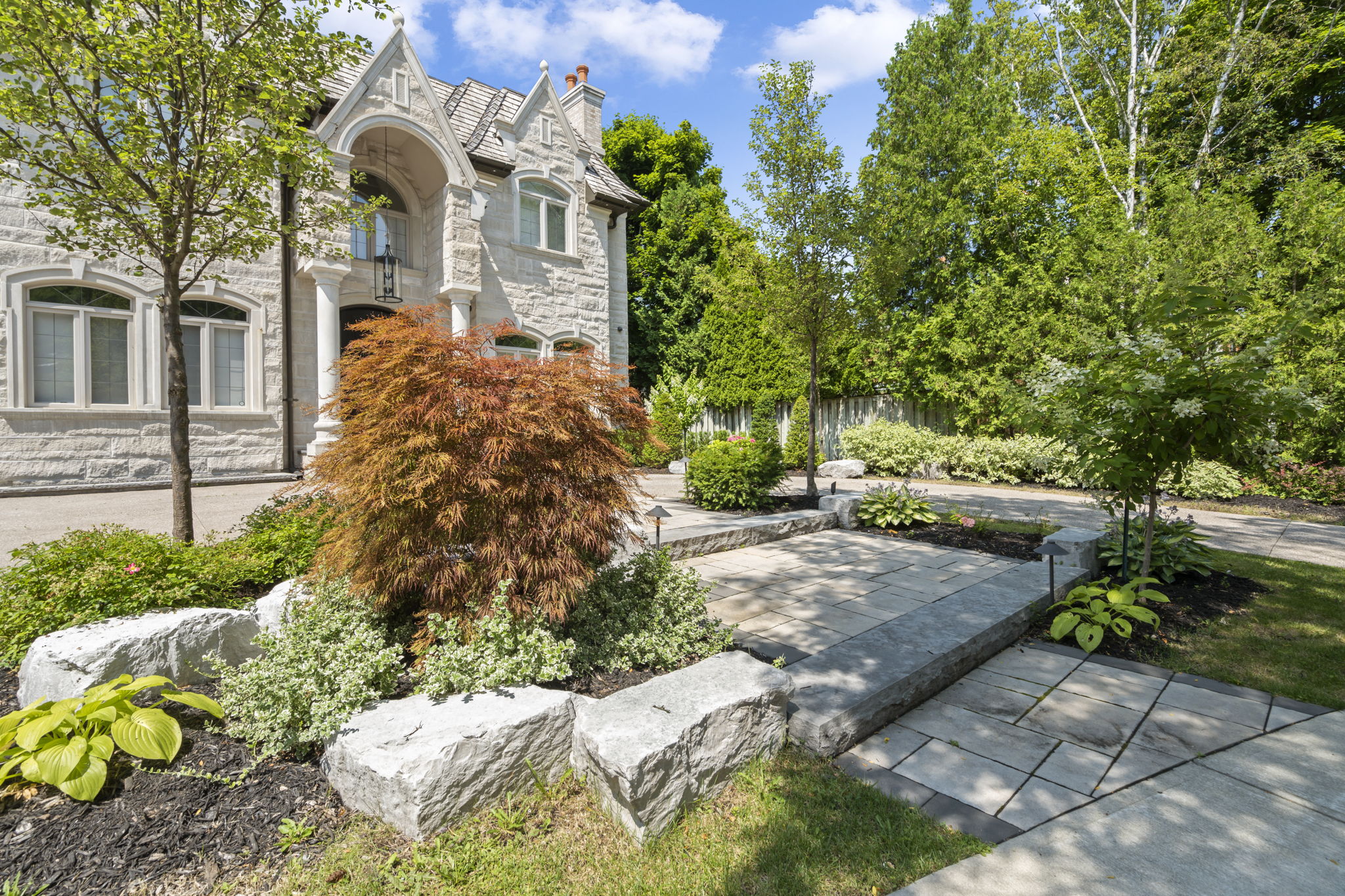 29 Junewood Crescent Toronto, ON M2L 2C3