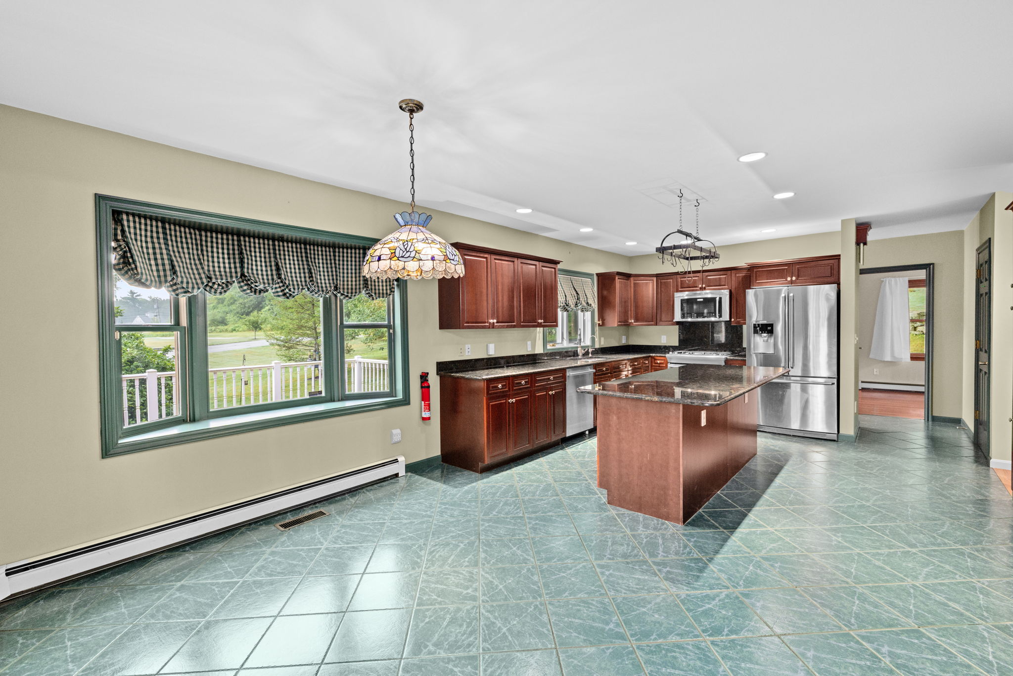 Breakfast Nook & Kitchen