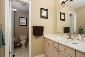 77 Upper Level Bathroom