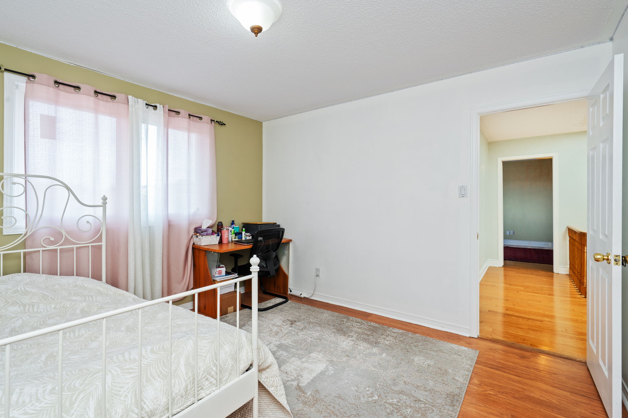  Photo 36