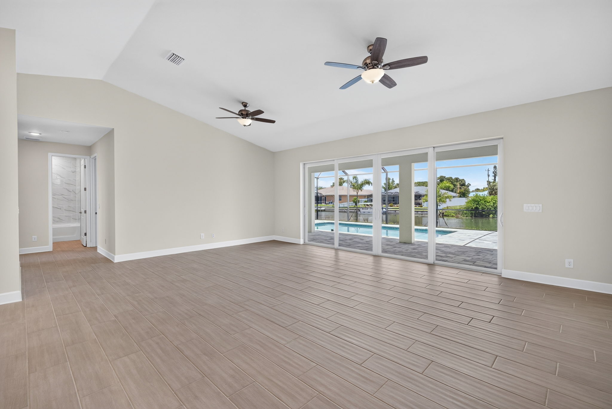 Dining Room 1 of 2
