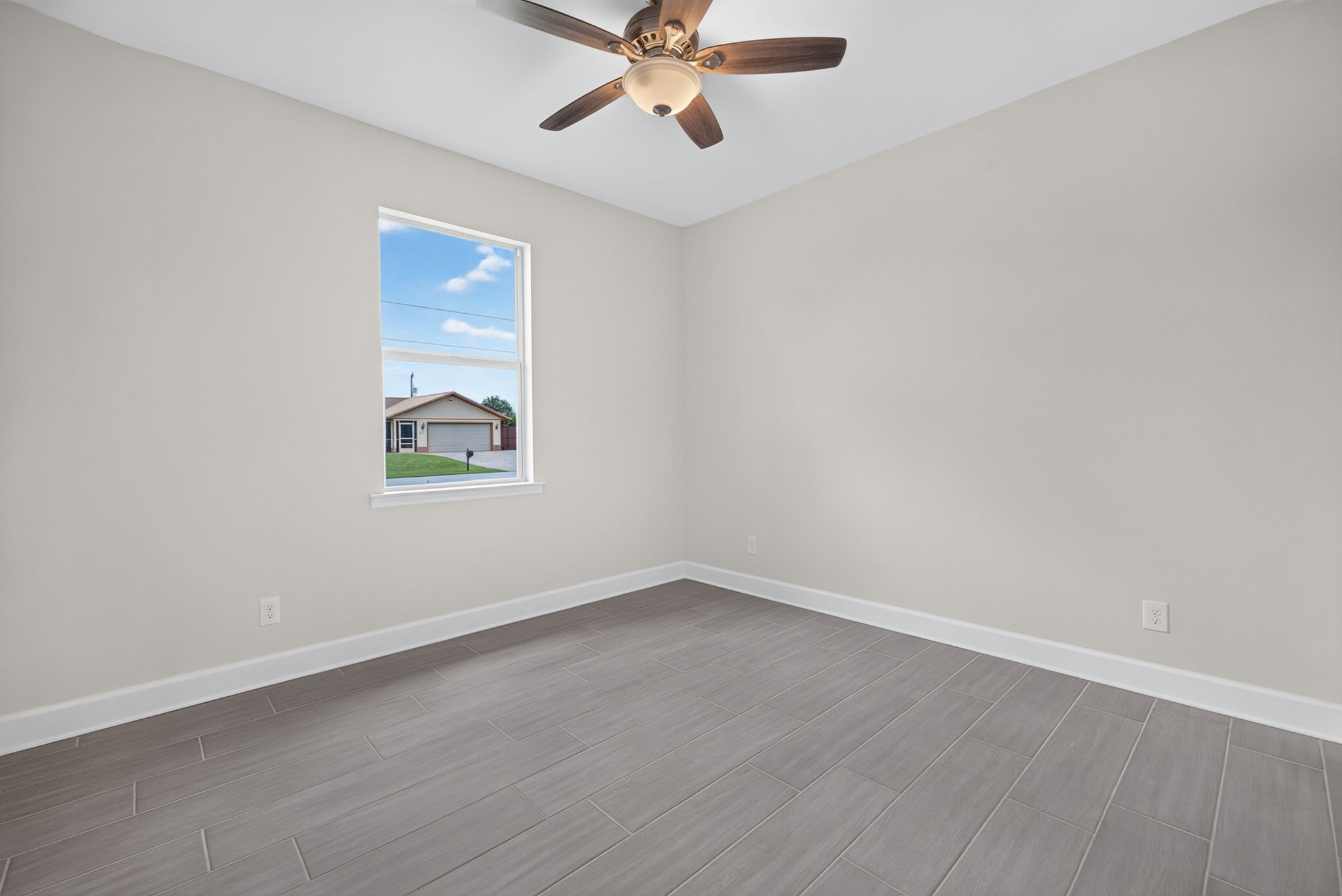 Guest Bedroom 2 - 1 of 2