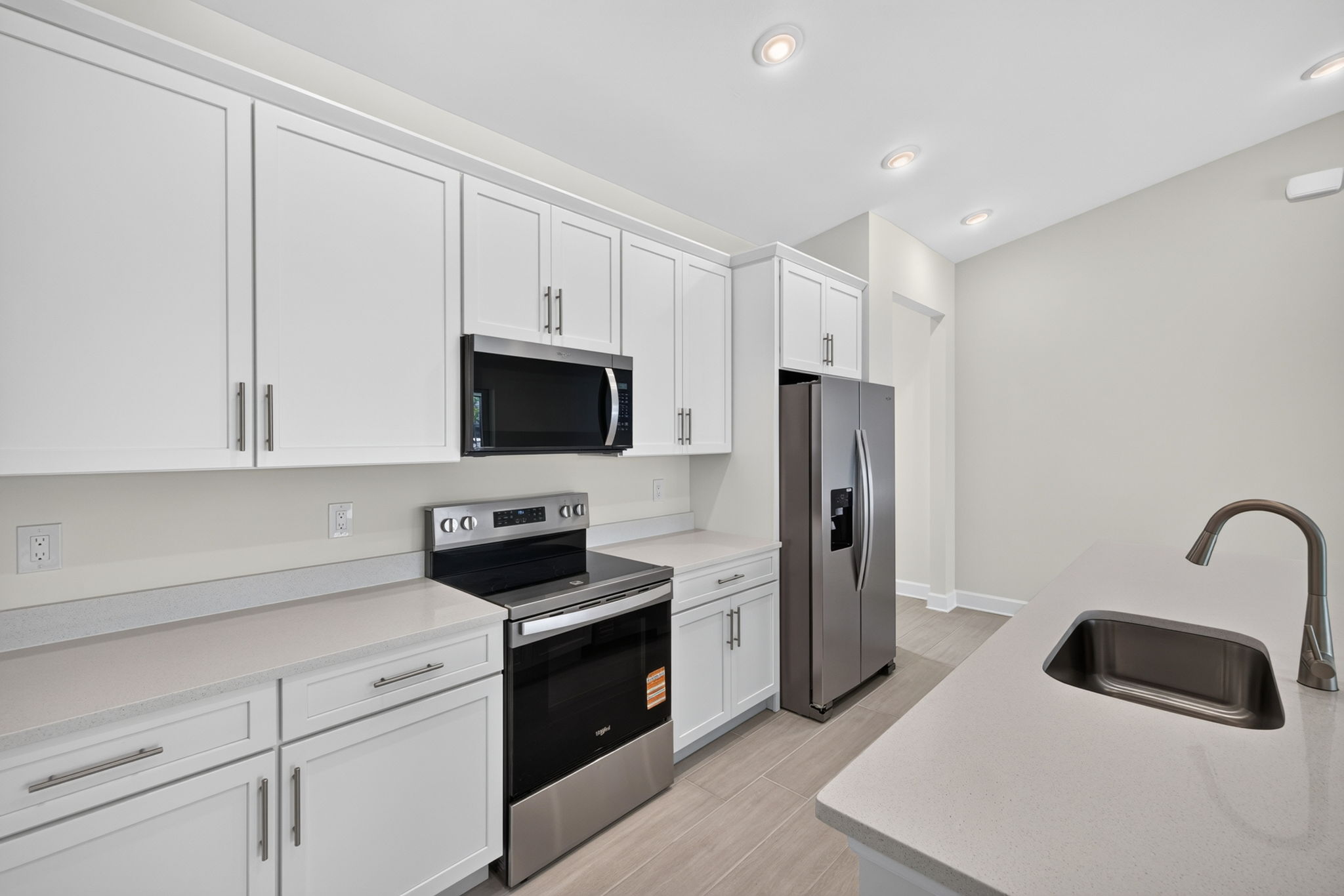 Kitchen 2 of 4