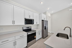 Kitchen 2 of 4
