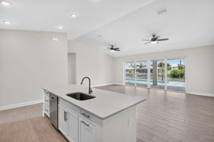 Kitchen 4 of 4