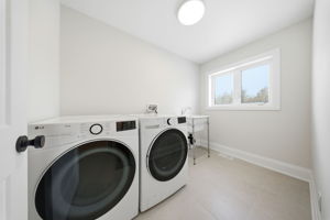  Photo 51
