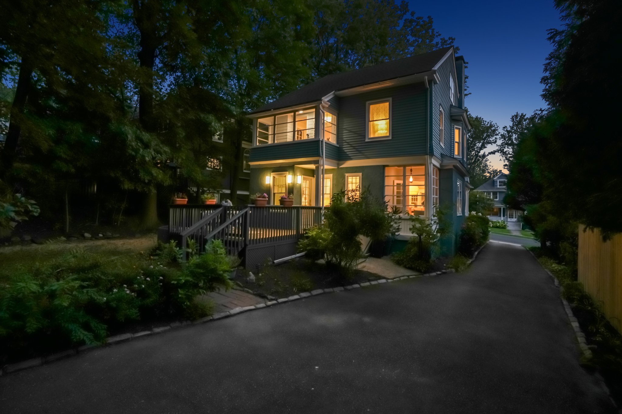 VMD008Dusk.jpg