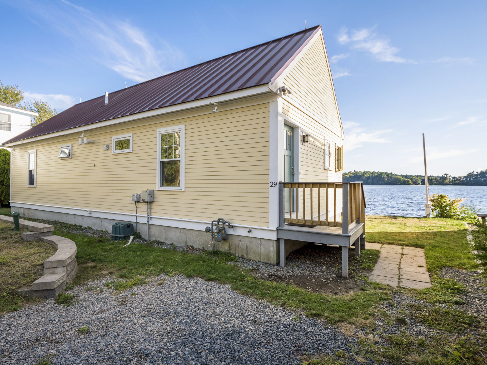 29 Ocean Ave Halifax MA 27