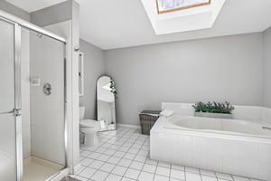 Overlook Dr-S2104-041.jpg