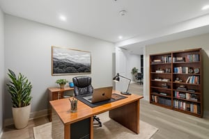 DSC05463 virtually staged.jpeg