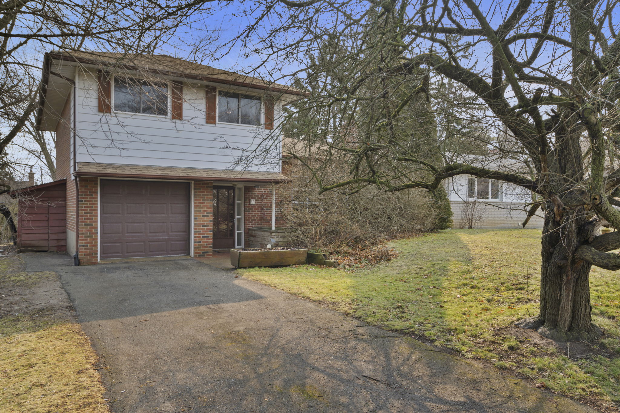 29 Ravine Park Crescent Toronto, ON M1C 2M2