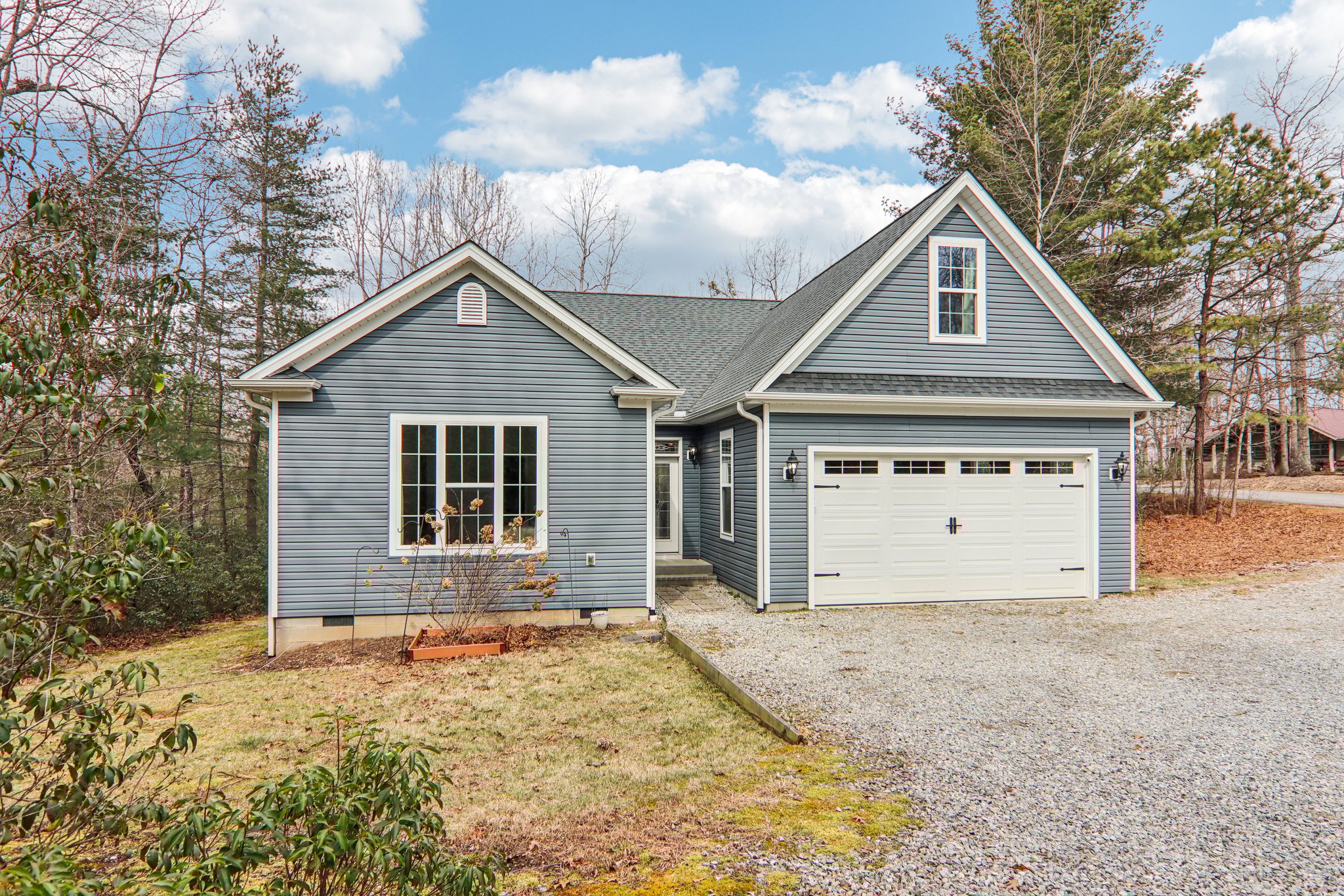 Saddle Top Rd-S1902-005.jpg