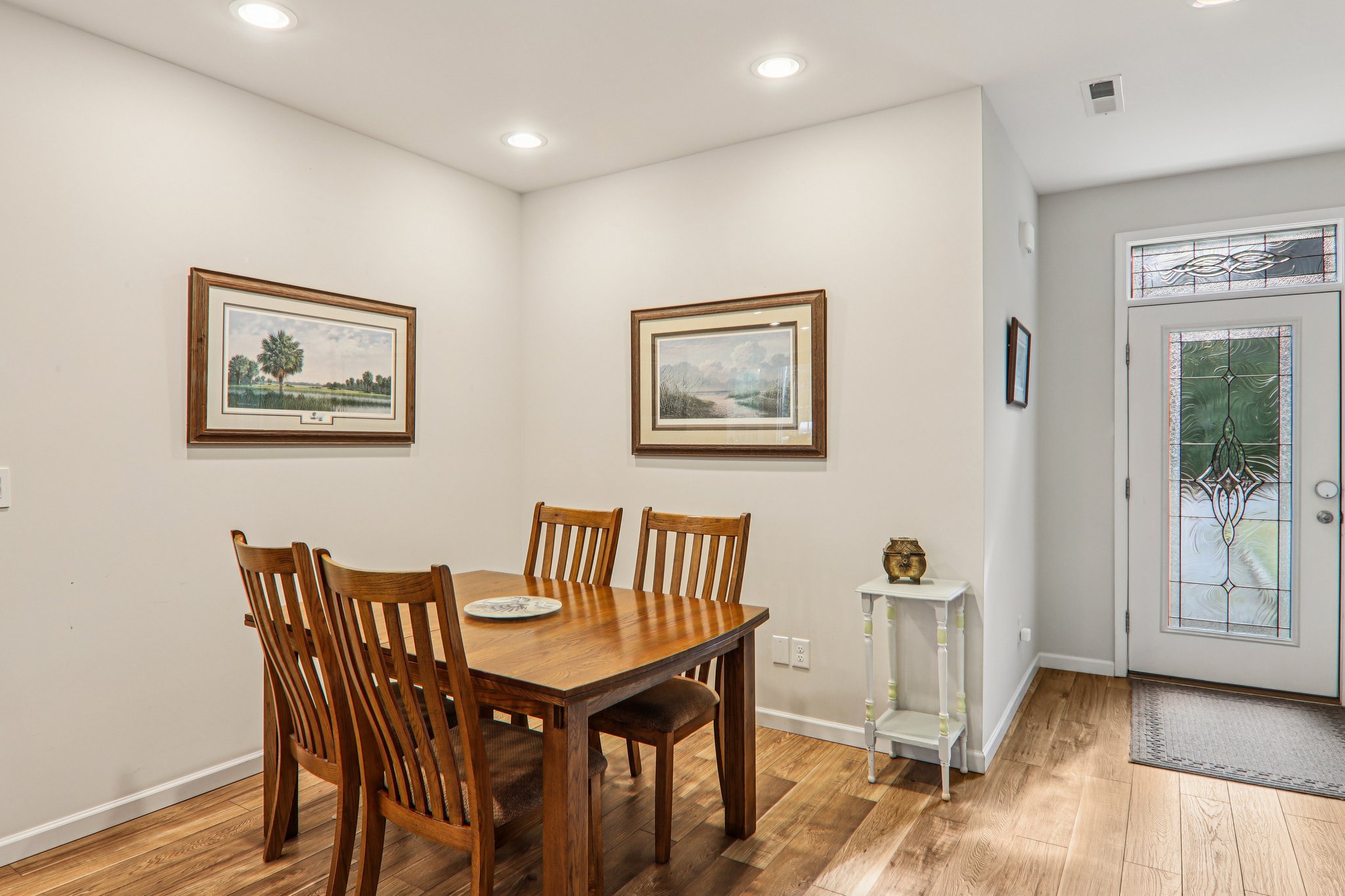 Saddle Top Rd-S1902-016.jpg