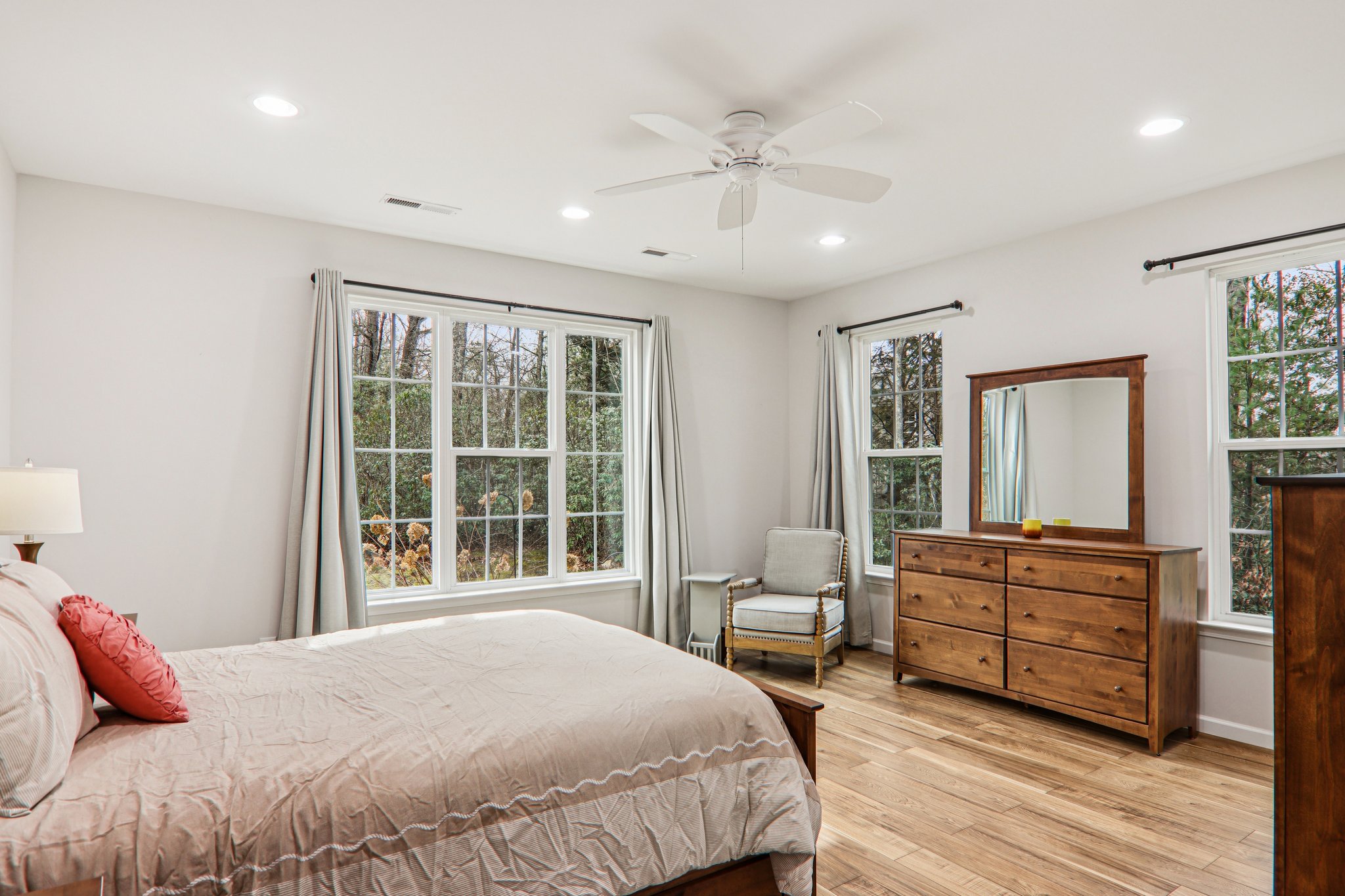 Saddle Top Rd-S1902-030.jpg