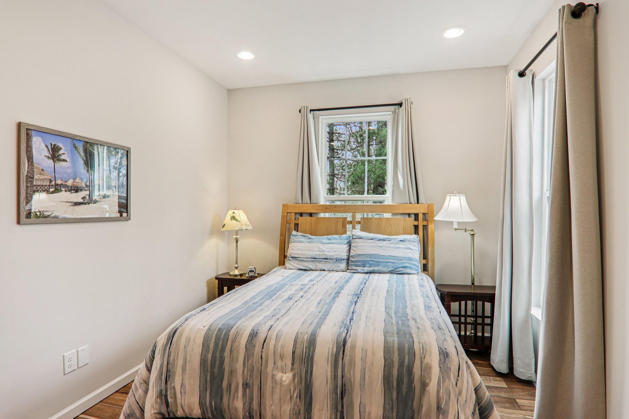 Saddle Top Rd-S1902-032.jpg