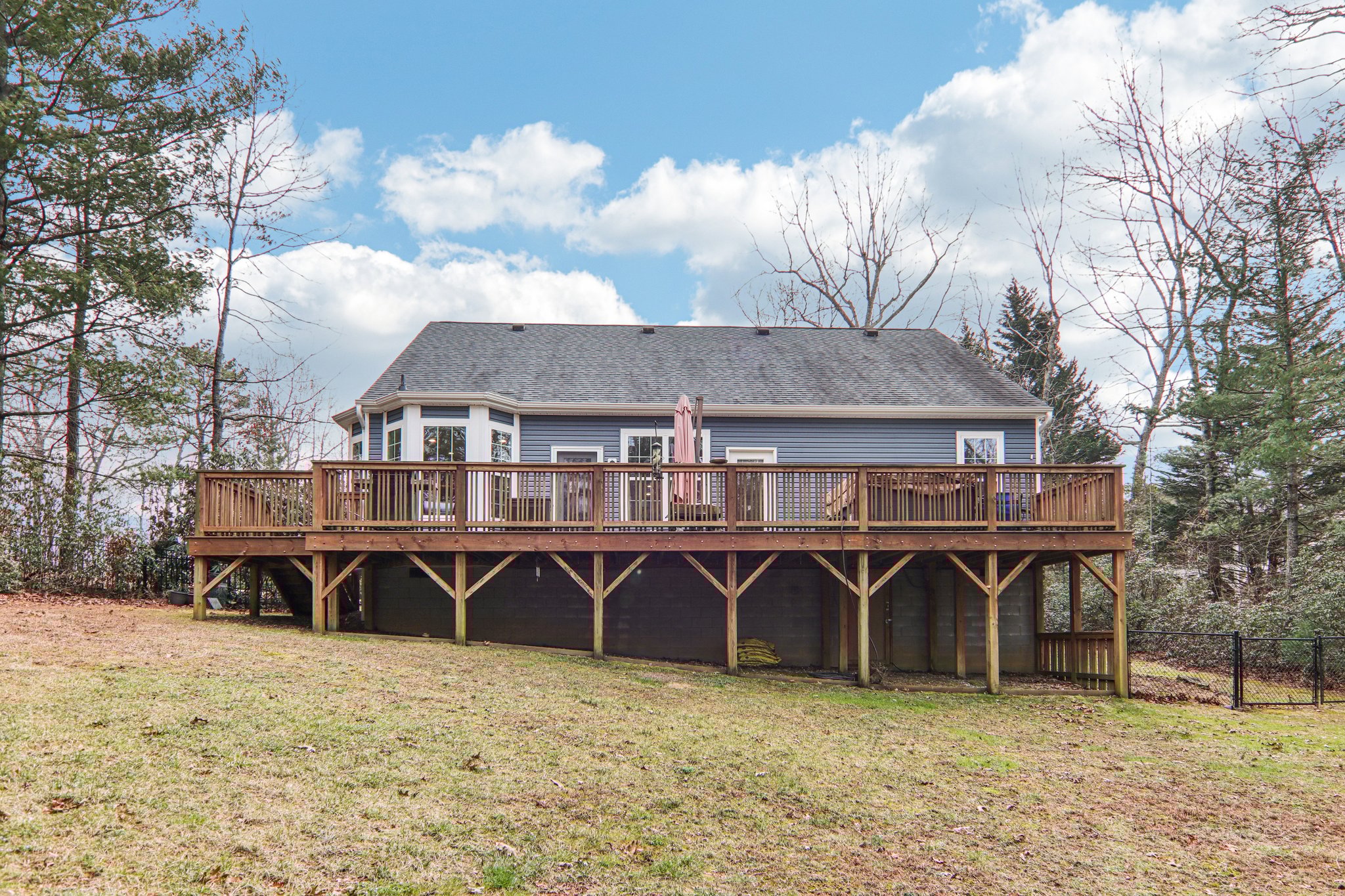 Saddle Top Rd-S1902-043.jpg