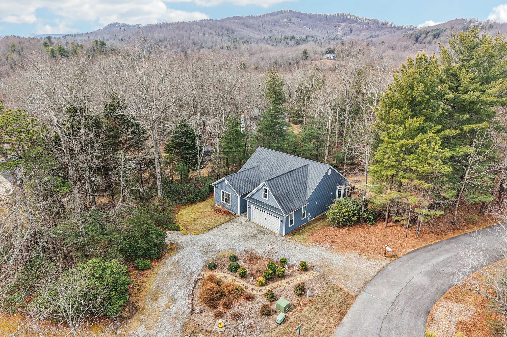 Saddle Top Rd-S1902-053.jpg